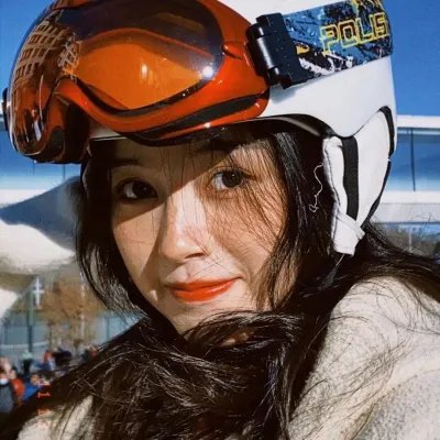 你在我的右手边